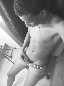 Adriann_Stone Do you want to see how my cock grows? Pic