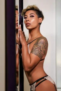 Zdjęcia MiaMorgan_ Lengiere and tattoo:  2