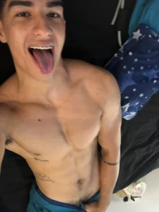Goldendesirexx__ 🧑🏻‍💼🩺🔥 Pic 5