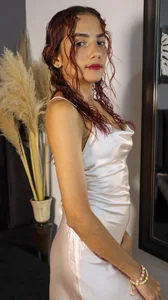 Dakotagloss i love this dress Foto 3