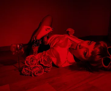 Zdjęcia Sarah-Stoner Valentine's Day 2026💞:  6