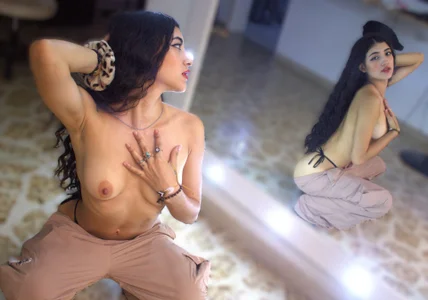 VictoriaaBlair Public Foto 6