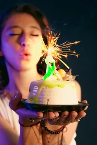 Valeria_Gate Happy Birthday Pic 7