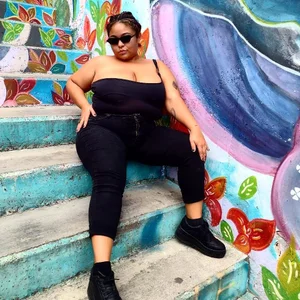 PrincessLauren420: Around colombia ( 8 фото)