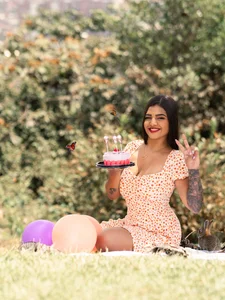 ElleGisellee HAPPY BIRTHDAY YISS 🎂 Pic 3