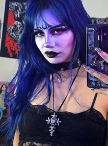 sakaexxx Makeup ✨️ - {count, plural, one {תמונה אחת} two {שתי תמונות} many {# תמונות} other {# תמונות}}