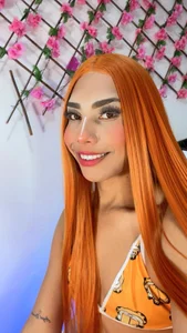 How about this hair color?❤️‍🔥 de caribbean_passion_  3 Imagens