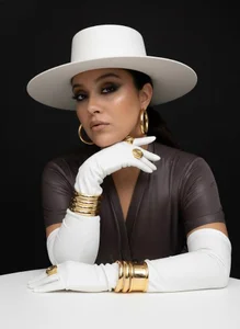 Malika_uAngel kullanıcısının YOUR QUEEN MALIKA albümü -  2 fotoğraf