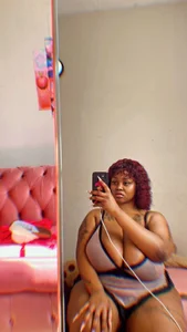 Yung-Missyの🤸🏽‍♂️の枚の写真