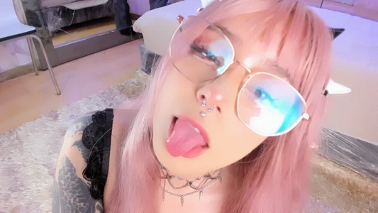 BizzyNoar horny girl 🔥🔥 Pic