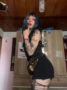 misa_goth Public - {count, plural, one {תמונה אחת} two {שתי תמונות} many {# תמונות} other {# תמונות}}