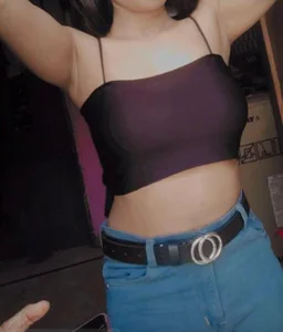 Cute_Rakhi8 Public Pic 3