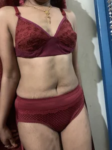 Honey_Girl69 Too Hotty slika 2