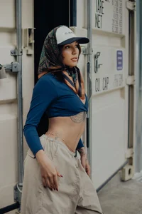 LunaRuso Steel and Leather contrasts 💙 Foto 6