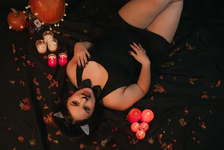 Tayler_Kim Halloween🎃 Hình 4