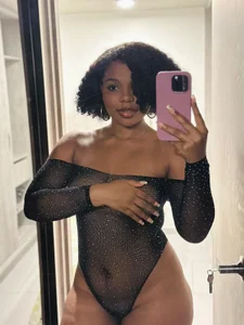 Chanell_minaのAt home, naughtyの 3枚の写真