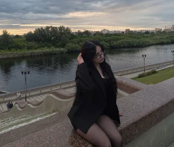 ViolaPoersPublic图片