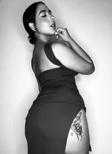HilaryBrawn Public Pic 3