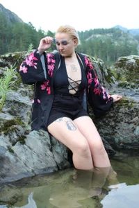 Debbie_Taylor Public Pic 2