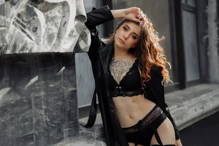 EileenElfie Public Pic 3