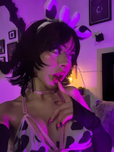 Sabrina_Angel__ Your little cow Bilde 4