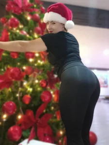 NatyLeone more christmas! Pic 5