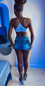 kendrafire_cr SUNDAY VIBES 🥵 Foto 2