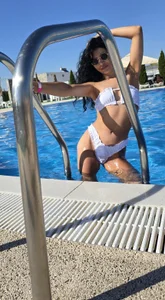 SelenSummer Pool day!💦 Billede
