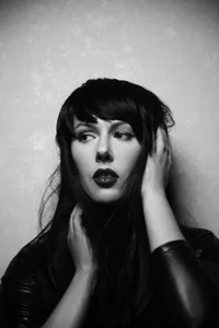 NiamhSatie: portraits ( 4 фото)