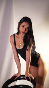 anny_little_01 I feel beautiful Pic