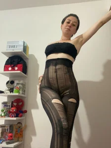 Zdjęcia Valeriana00 pantytoes:  7