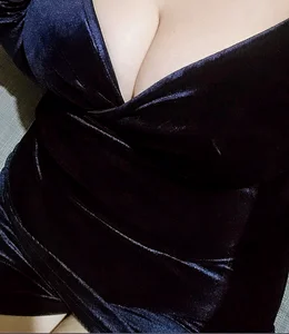 Mia_Novikov Public Pic 2