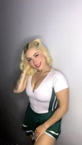 Emily_robertss gym day Pic 6