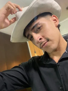 Alan_Del_Reyx Every tI see you, it makes me want to rip off your clothes and kiss you everywhere. 사진