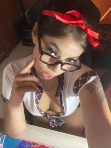 MELODY19Cute time👩‍🏫 Bild