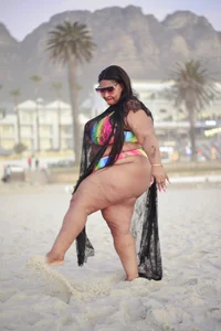 Public de MONSTERTITS44DDD  2 photos