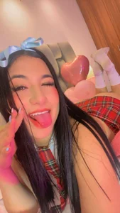 schoolgirl od DANDARA_THOM  3 snímek