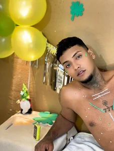 Axell_king07 Happy San Patric Day💚🤑🍀 Pic 2