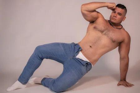 💪Strength, sensuality and rudeness 😈🔥 de Theo_walker  8 Imagens