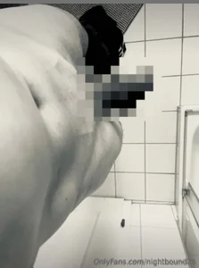 nightbound99 kullanıcısının horny? albümü -  2 fotoğraf