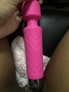 Prxincess_AAGodesss Pink vibrator Pic 4