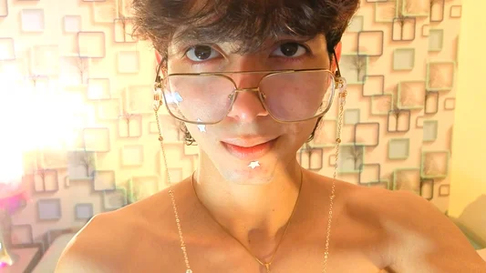 Twink_Sebas7 sunboy Gambar 2