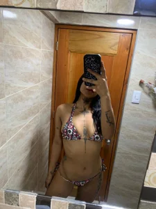 Ariana_Esteban07 how about this swim dress Foto