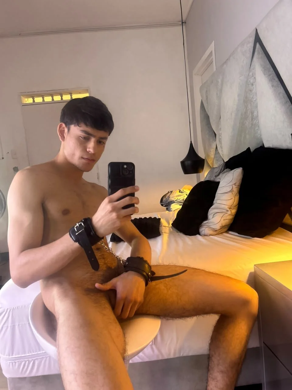 Foto em tendência de OliverMillerr 7550