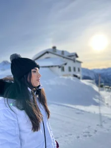 Zdjęcia couplepenetration porcellina sulla neve: 