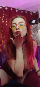Queenscarlettsecret 😏 Your favorite sin 😈 Pic 3