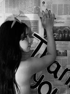 Maddy_Norton: 🖤🍓 ( 2 фото)