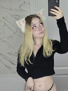 ElswythCovil: Naughty kitten ( 4 фото)