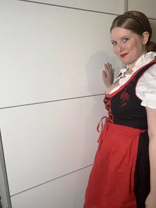 Exotic-Desire Dirndl Fotos Oktoberfest 사진 2