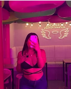 harper_Brown_: Public ( фото)